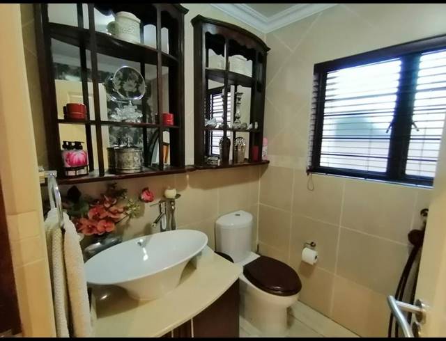 2 BEDROOM TOWNHOUSE FOR SALE IN PRIMROSE